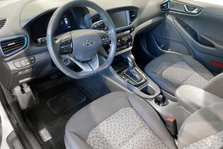 Hyundai IONIQ hybrid vaihtoauto