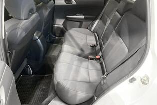 Subaru Forester vaihtoauto