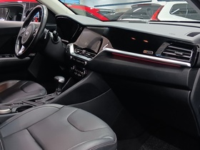 Kia Niro plug-in vaihtoauto