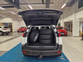 Peugeot 5008 vaihtoauto