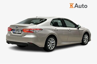 Toyota Camry vaihtoauto