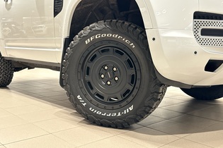Land Rover Defender vaihtoauto