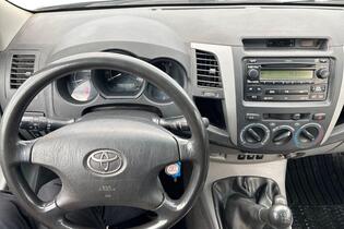 Toyota Hilux vaihtoauto