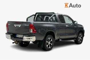 Toyota Hilux vaihtoauto