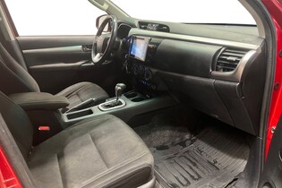 Toyota Hilux vaihtoauto