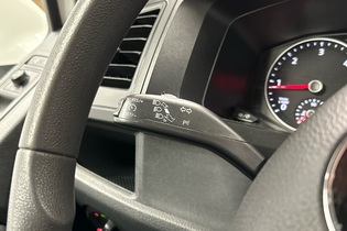 Volkswagen Caravelle vaihtoauto