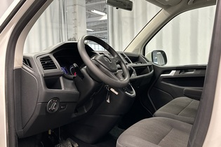 Volkswagen Caravelle vaihtoauto