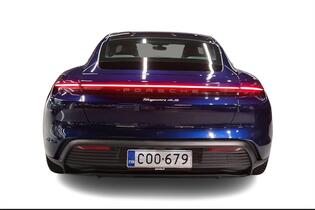 Porsche Taycan vaihtoauto