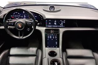 Porsche Taycan vaihtoauto