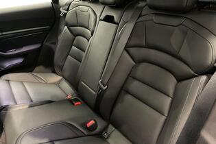 Porsche Taycan vaihtoauto