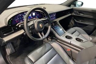 Porsche Taycan vaihtoauto