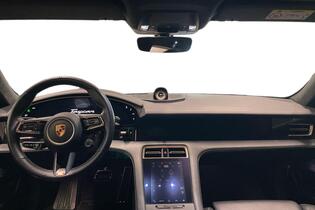 Porsche Taycan vaihtoauto