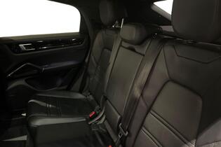 Porsche Cayenne vaihtoauto