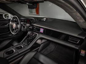 Porsche Taycan vaihtoauto