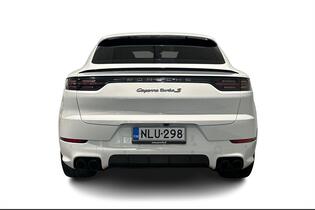 Porsche Cayenne vaihtoauto