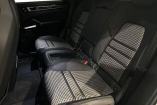 Porsche Cayenne vaihtoauto