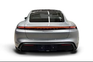 Porsche Taycan vaihtoauto