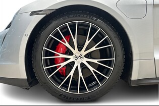 Porsche Taycan vaihtoauto