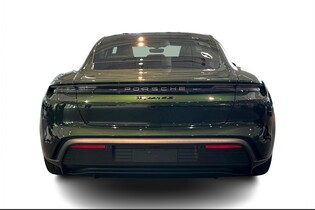 Porsche Taycan vaihtoauto