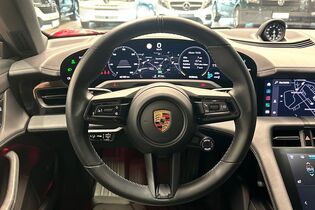 Porsche Taycan vaihtoauto