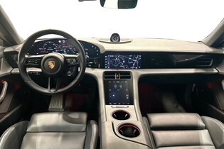 Porsche Taycan vaihtoauto