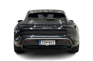 Porsche Taycan vaihtoauto