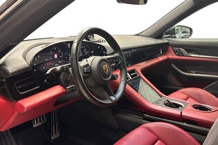 Porsche Taycan vaihtoauto