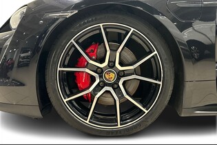 Porsche Taycan vaihtoauto
