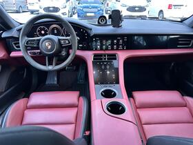 Porsche Taycan vaihtoauto