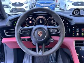 Porsche Taycan vaihtoauto