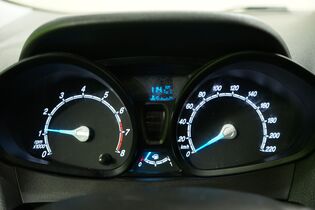 Ford Transit Courier vaihtoauto