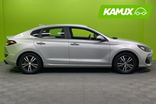 Hyundai i30 Fastback vaihtoauto
