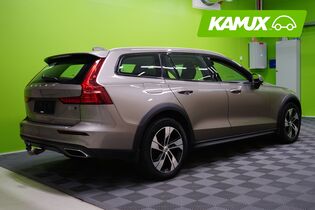 Volvo V60 Cross Country vaihtoauto
