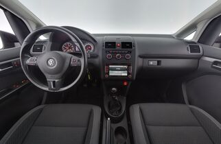 Volkswagen Touran vaihtoauto