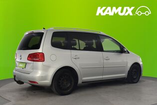 Volkswagen Touran vaihtoauto