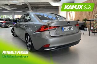 Lexus IS vaihtoauto