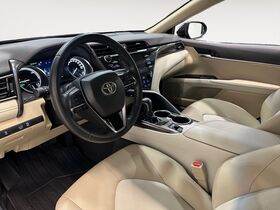 Toyota Camry vaihtoauto