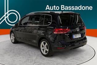 Volkswagen Touran vaihtoauto