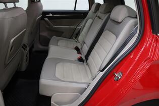 Volkswagen Golf Sportsvan vaihtoauto