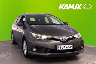 Toyota Auris vaihtoauto