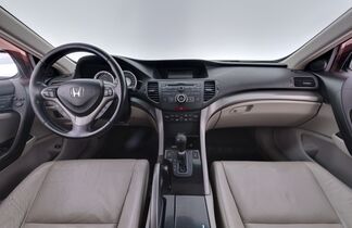 Honda Accord vaihtoauto