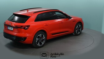 Audi Q8 e-tron vaihtoauto