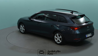 SEAT Leon Sportstourer vaihtoauto