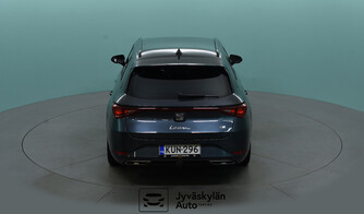 SEAT Leon Sportstourer vaihtoauto