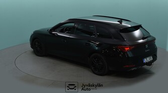SEAT Leon Sportstourer vaihtoauto