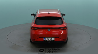 SEAT Leon Sportstourer vaihtoauto