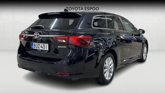 Toyota Avensis vaihtoauto