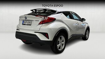 Toyota C-HR vaihtoauto