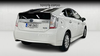 Toyota Prius Plug-in vaihtoauto