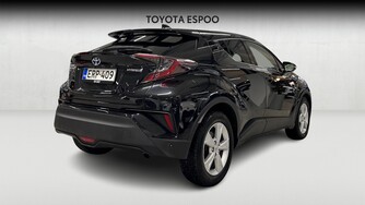 Toyota C-HR vaihtoauto